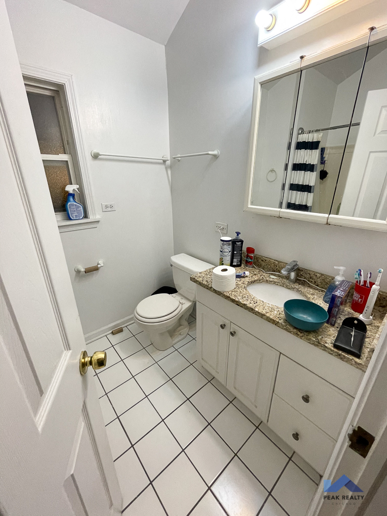 924 N. Winchester Ave. 924 N. Winchester Ave., Chicago, IL 60622 West Town - Leasing by Cross Street